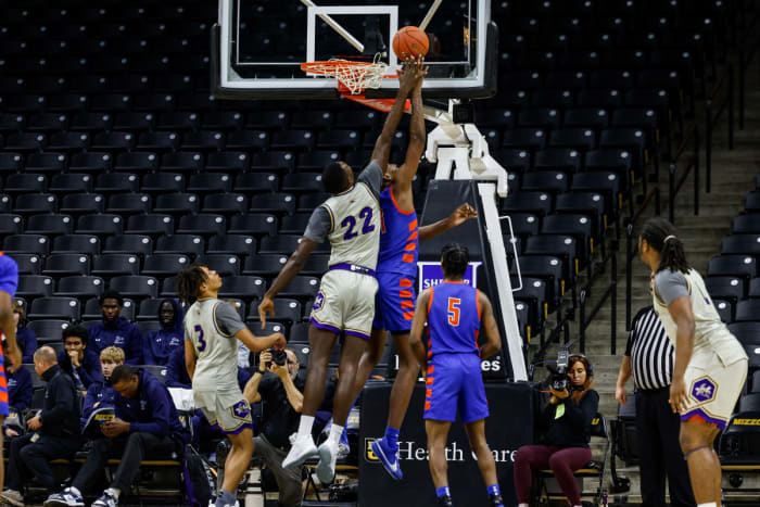North Kansas City Missouri East St. Louis Illinois basketball Dec 9 2023 Nate Latsch-18